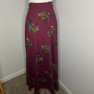 NWT Agnes & Dora Small Floral Print Maxi Skirt